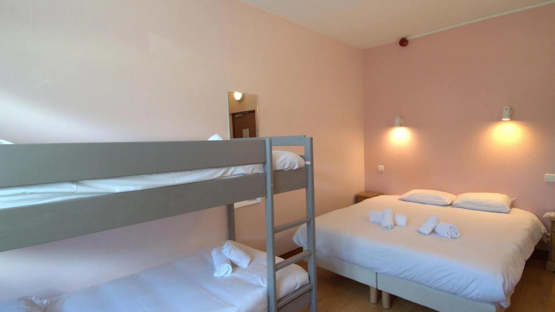 Hotel Le Montblanc Flumet 0*,  France